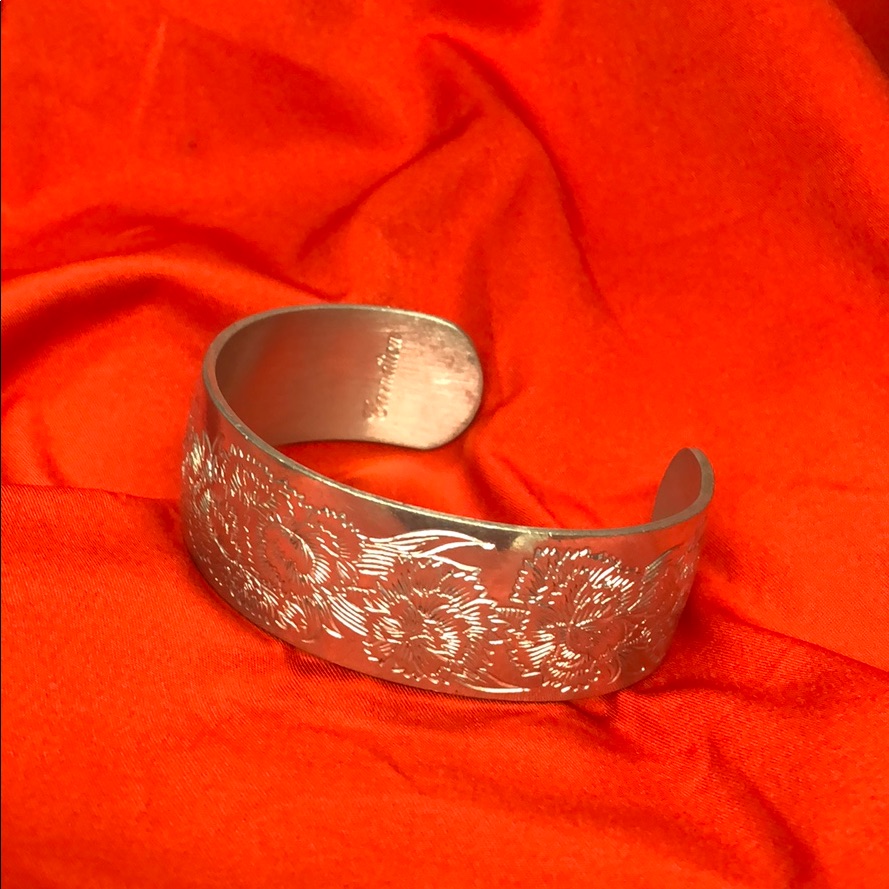 Gorgeous Pewter Bracelet By Kirk Stieff!